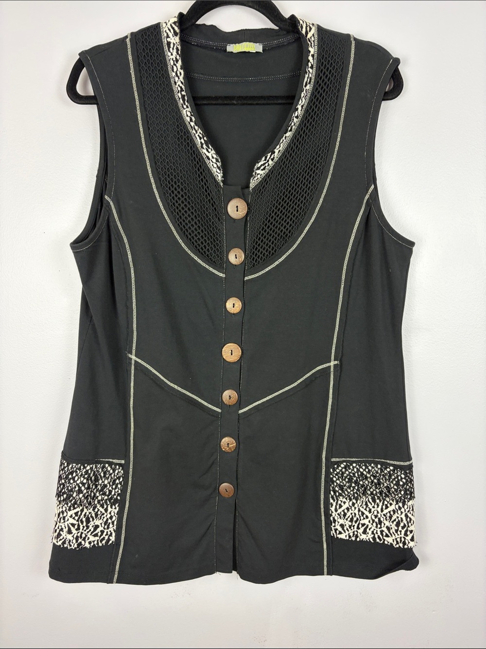 Dolcezza Black Button Front Sleeveless Tunic Vest Top Mesh & Abstract Print - Picture 2 of 13